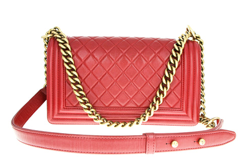 Chanel Medium Boy Bag Red - Queen May