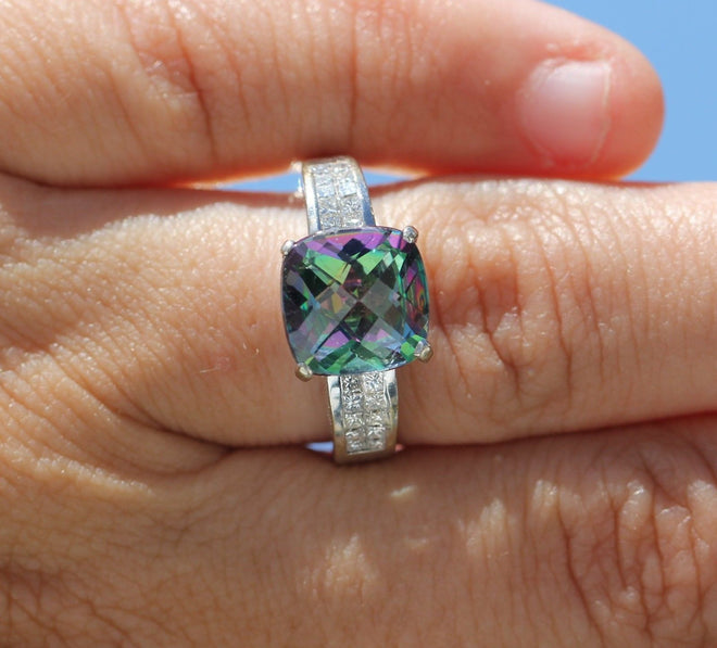 18K White Gold Mystic Topaz & Diamond Ring - Queen May