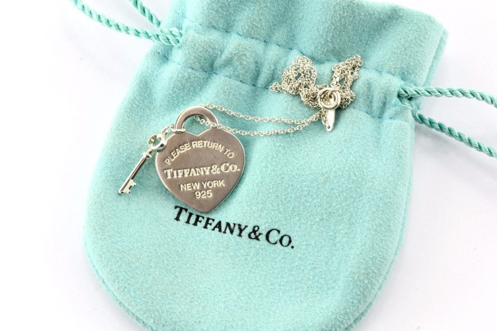 Heart tag store with key pendant