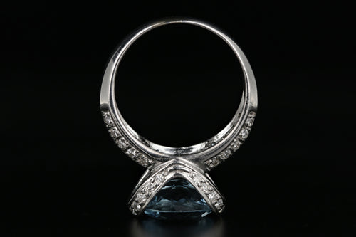 18K White Gold 2 Carat Aquamarine Diamond Ring - Queen May